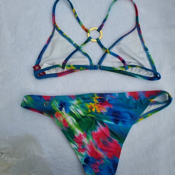 New Guess  Bikini Swimsuit Set - Picture 2 of 6